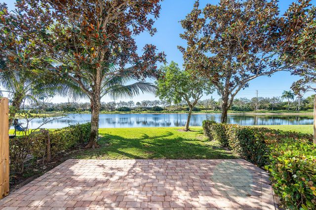 6712 Old Farm Trail, Boynton Beach, FL 33437