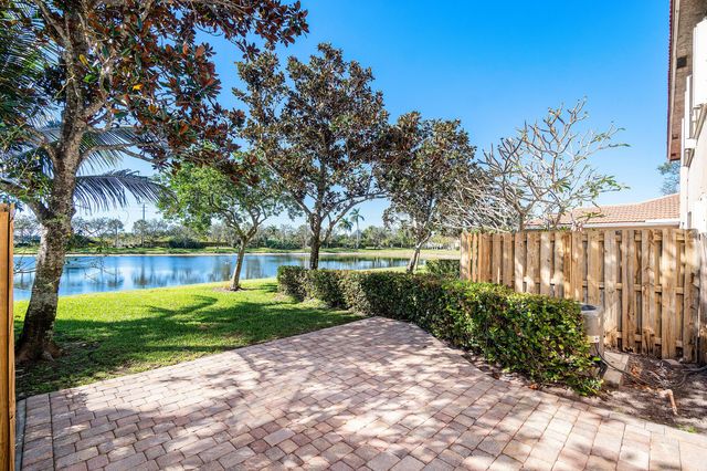 6712 Old Farm Trail, Boynton Beach, FL 33437