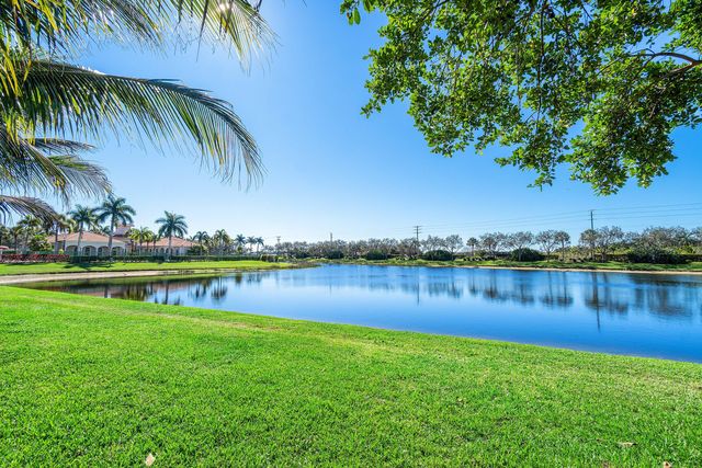 6712 Old Farm Trail, Boynton Beach, FL 33437