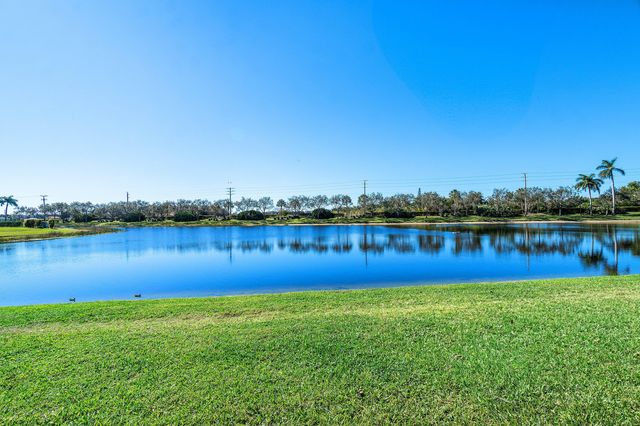 6712 Old Farm Trail, Boynton Beach, FL 33437