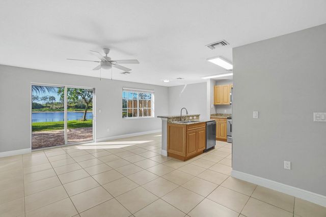 6712 Old Farm Trail, Boynton Beach, FL 33437