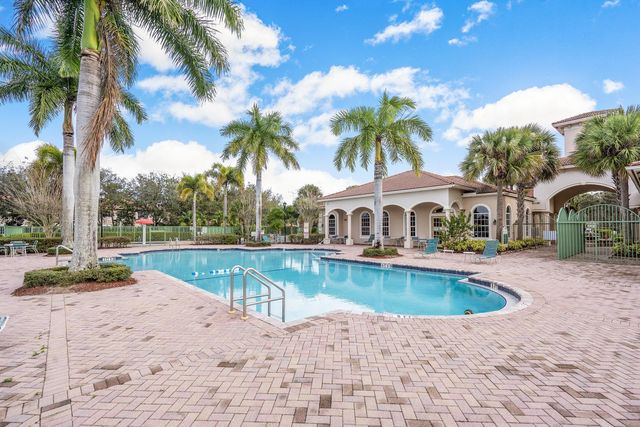 6712 Old Farm Trail, Boynton Beach, FL 33437