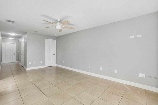 6712 Old Farm Trail, Boynton Beach, FL 33437
