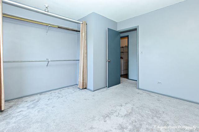 1402 Inverrary Lane 1402, Deerfield, IL 60015