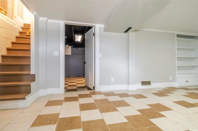 5005 S Harrison Street, Fort Wayne, IN 46807