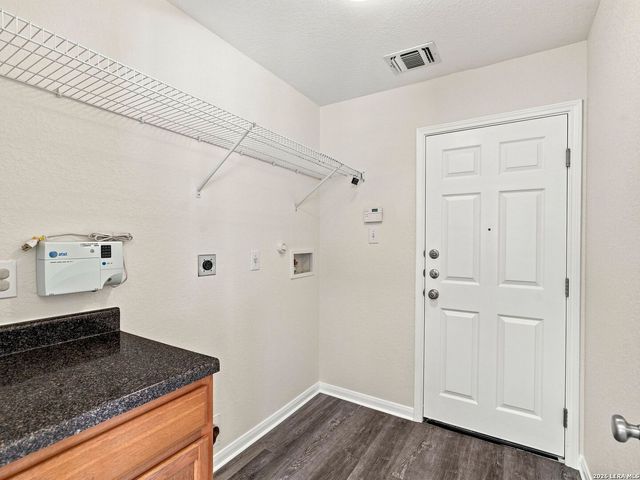 5512 Saffron Way, Leon Valley, TX 78238