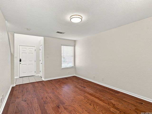 5512 Saffron Way, Leon Valley, TX 78238