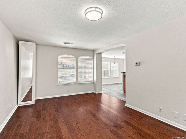 5512 Saffron Way, Leon Valley, TX 78238