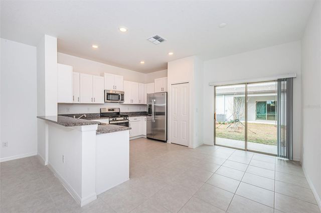 8327 CRESCENT OAKS DRIVE, New Port Richey, FL 34655