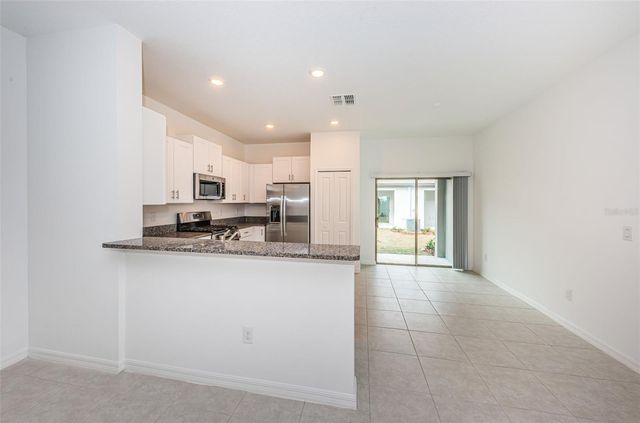 8327 CRESCENT OAKS DRIVE, New Port Richey, FL 34655