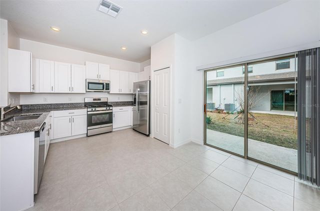 8327 CRESCENT OAKS DRIVE, New Port Richey, FL 34655