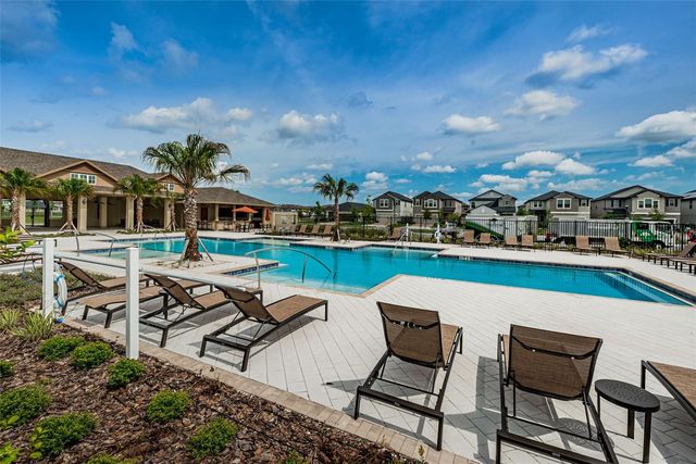 8327 CRESCENT OAKS DRIVE, New Port Richey, FL 34655