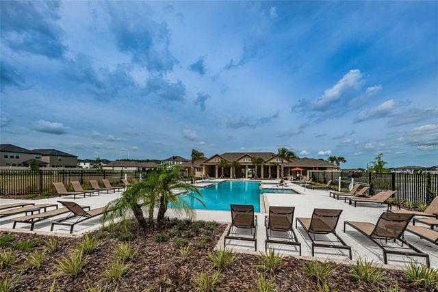 8327 CRESCENT OAKS DRIVE, New Port Richey, FL 34655