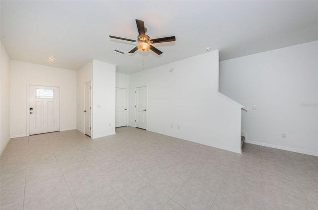 8327 CRESCENT OAKS DRIVE, New Port Richey, FL 34655