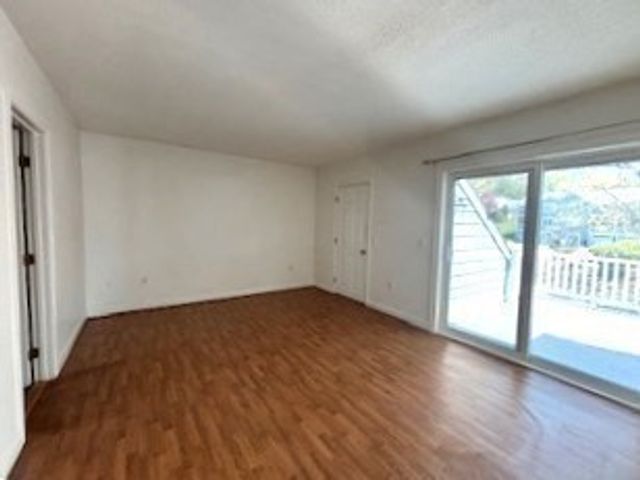 36 Fairway Ln 36, Blackstone, MA 01504