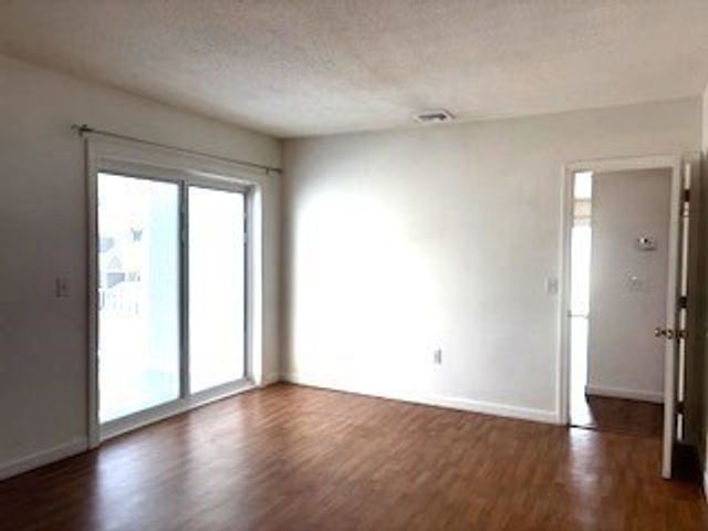 36 Fairway Ln 36, Blackstone, MA 01504