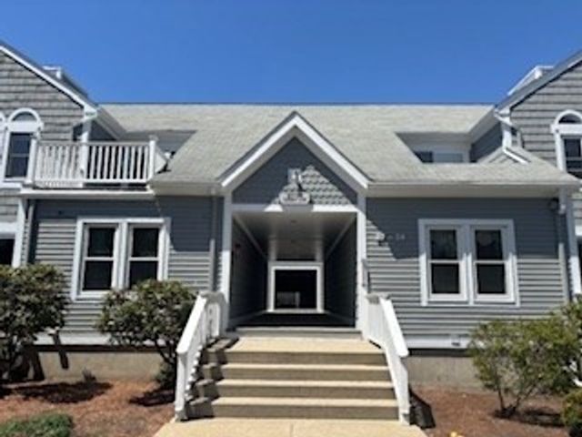 36 Fairway Ln 36, Blackstone, MA 01504