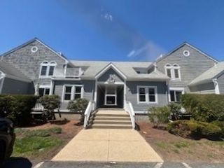 36 Fairway Ln 36, Blackstone, MA 01504