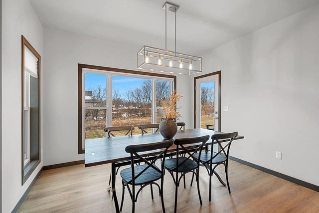 1567 BRAYDEN LANE, De Pere, WI 54115