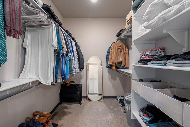 1567 BRAYDEN LANE, De Pere, WI 54115