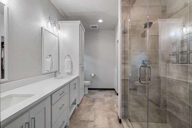 1567 BRAYDEN LANE, De Pere, WI 54115