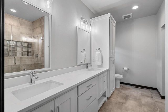 1567 BRAYDEN LANE, De Pere, WI 54115