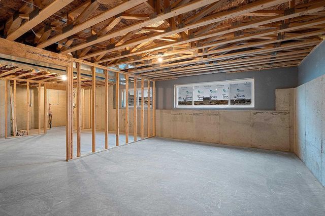 1567 BRAYDEN LANE, De Pere, WI 54115