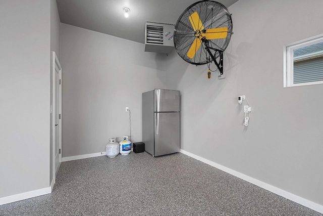 1567 BRAYDEN LANE, De Pere, WI 54115