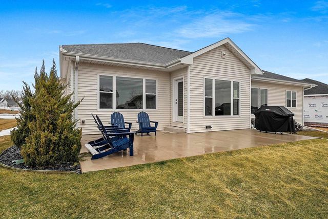 1567 BRAYDEN LANE, De Pere, WI 54115