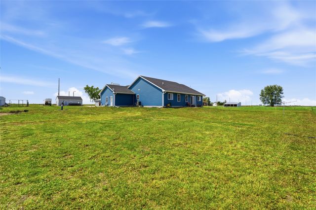 1958 S Avenue, Madrid, IA 50156