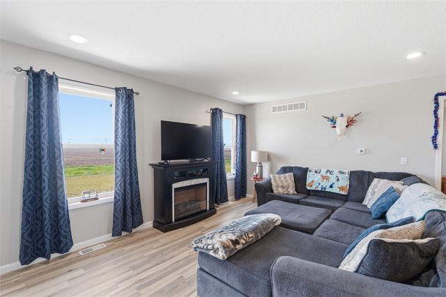 1958 S Avenue, Madrid, IA 50156