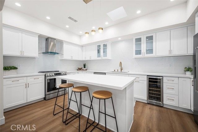 1271 Kenwood Road 163L, Seal Beach, CA 90740