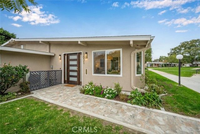 1271 Kenwood Road 163L, Seal Beach, CA 90740