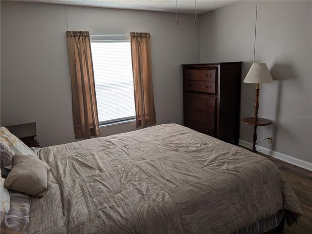 25836 MANHATTAN LANE, Astor, FL 32102
