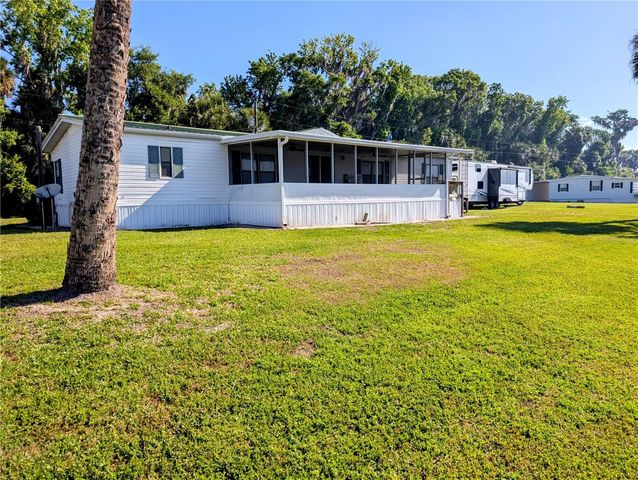 25836 MANHATTAN LANE, Astor, FL 32102