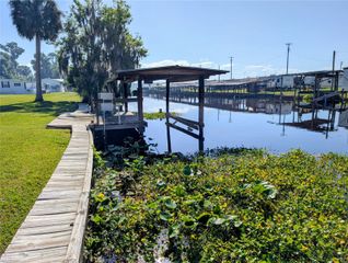 25836 MANHATTAN LANE, Astor, FL 32102