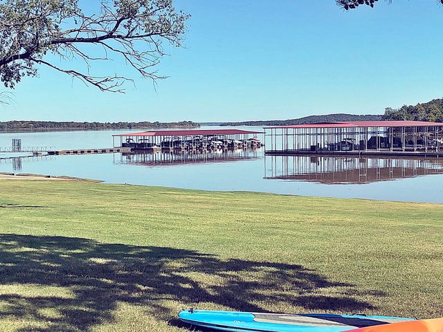 491 Reflection Bay Boulevard, Gordonville, TX 76245