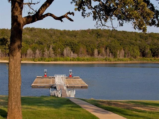 491 Reflection Bay Boulevard, Gordonville, TX 76245