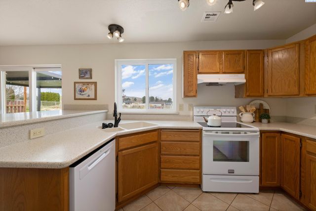 10426 S 952 Prairie Se, Kennewick, WA 99338