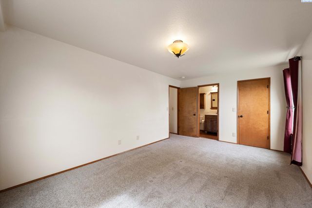 10426 S 952 Prairie Se, Kennewick, WA 99338