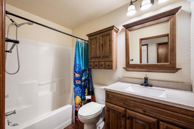 10426 S 952 Prairie Se, Kennewick, WA 99338