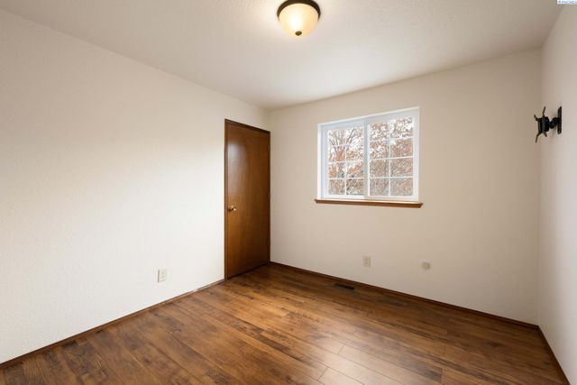 10426 S 952 Prairie Se, Kennewick, WA 99338