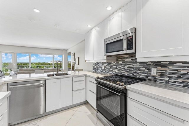 701 E Camino Real Apt 9g, Boca Raton, FL 33432