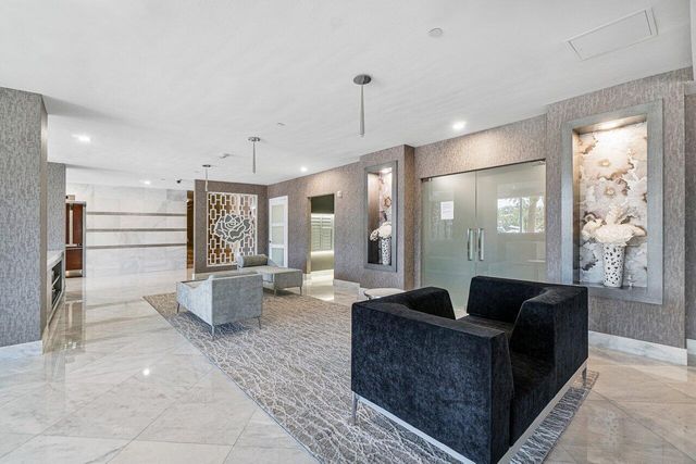 701 E Camino Real Apt 9g, Boca Raton, FL 33432