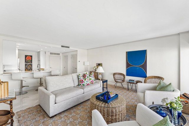 701 E Camino Real Apt 9g, Boca Raton, FL 33432