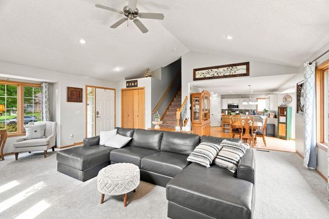 8060 Padgett Avenue NE, Otsego, MN 55330