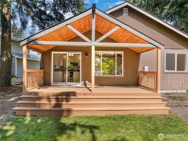 1620 186th Avenue E, Lake Tapps, WA 98391