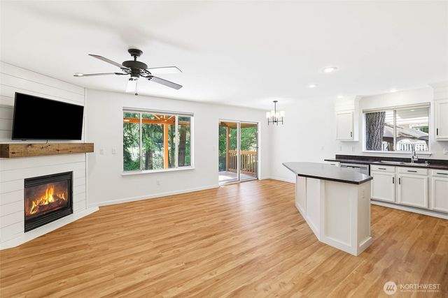 1620 186th Avenue E, Lake Tapps, WA 98391