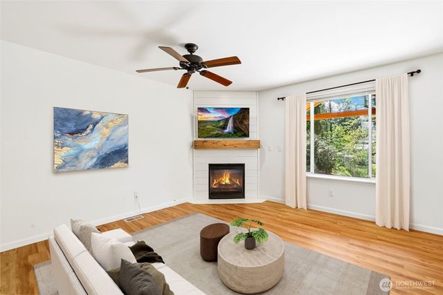 1620 186th Avenue E, Lake Tapps, WA 98391