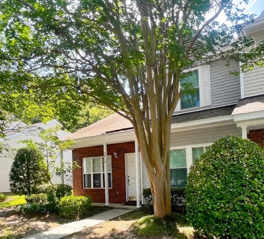 7918 Shadow Oak Drive, North Charleston, SC 29406
